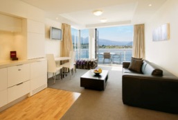 Accommodation-Queenstown-Oaks-Club-Resort-Apartments-2-bedroom-standard